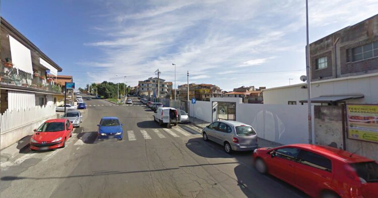 Santa Maria di Licodia. Cittadini presentano petizione per chiedere sicurezza in via Aldo Moro