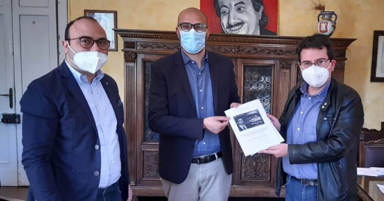 Biancavilla. Incontro Comitato-Sindaco per intitolazione palestra al giudice Livatino