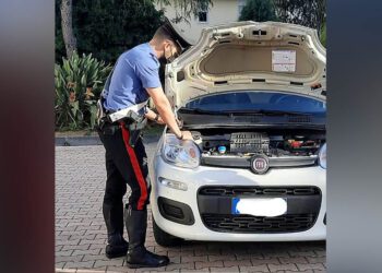 Palagonia. Arrestato 23enne paternese che aveva occultato droga nel vano motore