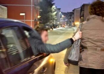 Adrano. Denunciato 33enne per rapina e lesioni ai danni di un’anziana