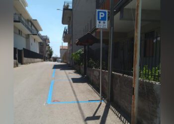 Santa Maria di Licodia. Si realizzano le “strisce blu”, ma è già malcontento