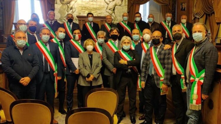 Catania. Sindaci etnei incontrano Prefetto per rappresentare la grave crisi finanziaria e organizzativa dei propri enti