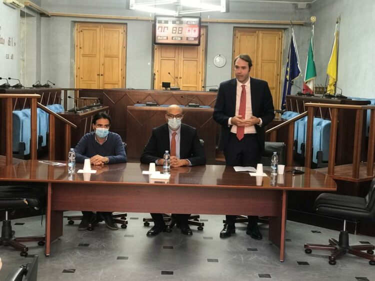 Biancavilla. Onorevole Sammartino illustra legge regionale su bullismo e cyberbullismo