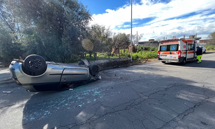 S.M. di Licodia. Incidente in via De Gasperi