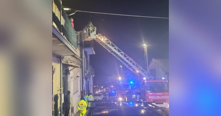 Belpasso. Incendio in abitazione in zona Borrello