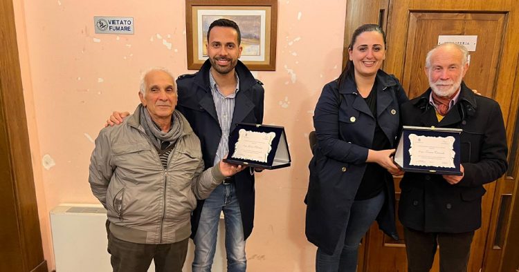 S.M. di Licodia. Una targa per ringraziare Franco Camarda e Salvatore Rizzo