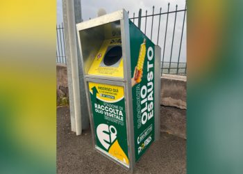 S.M. di Licodia. Installate 4 colonnine per la raccolta oli da cucina esausti