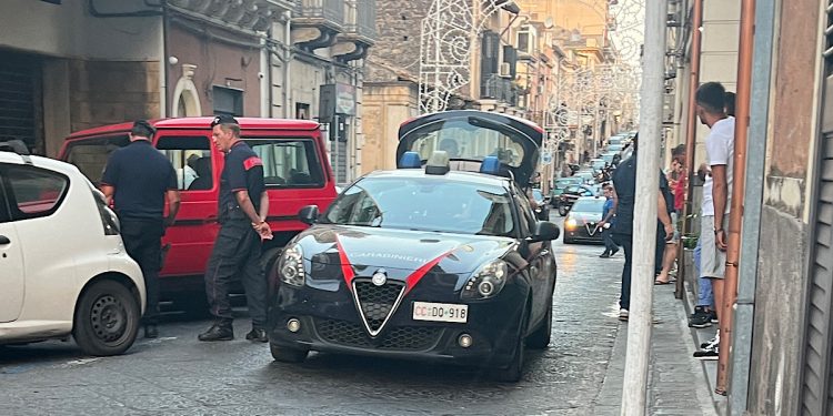 S.M. di Licodia. Importante attività di controllo dei Carabinieri in pieno centro