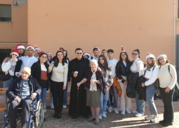S.M. di Licodia. Liceo Scienze Umane: progetto “Storie di Natale: un nonno sotto l’albero”