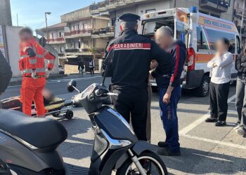 S.M. Di Licodia. Incidente auto-scooter in via Aldo Moro