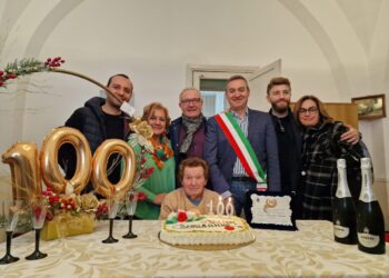 S.M. di Licodia. Cento candeline per nonna Assunta