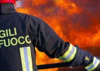 Catania. Incendio in un circolo. Un morto