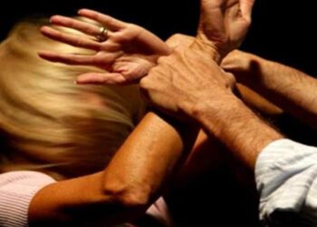 Aci Catena. Aggrediva e perseguitava la compagna. Arrestato 39enne