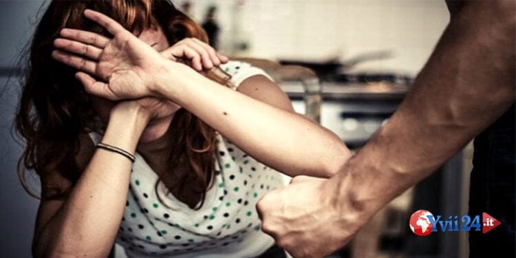 Prov. Catania. “Papà sta picchiando mamma”. Arrestato 39enne