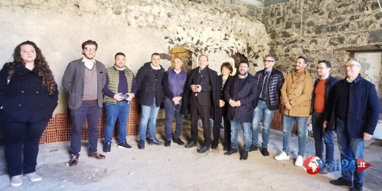 Paternò. Partiti i lavori per l’ex chiesa di San Francesco con i fondi del GAL Etna