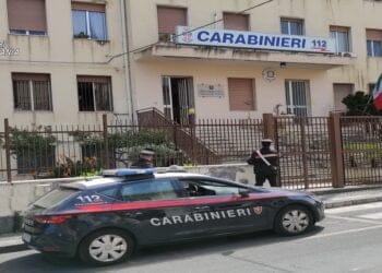 Giarre. Picchia la compagna e i militari intervenuti: in carcere 34enne