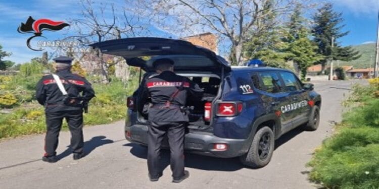 Randazzo. Appartamenti con energia elettrica, ma senza bollette pagate: denunciate 6 persone