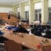 Gli ex operatori ecologici occupano l’Aula consiliare di Adrano