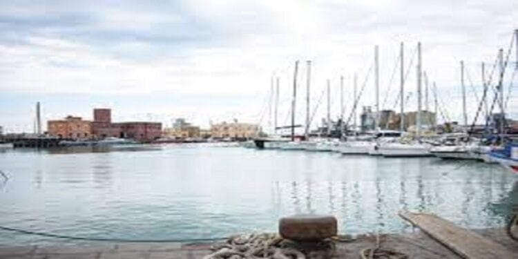 Catania. Giunti al Porto gli altri 600 migranti a bordo della Nave Peluso