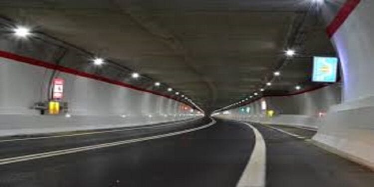 Catania. Portale danneggiato in Tangenziale: chiuso tratto tra svincoli Zona Industriale