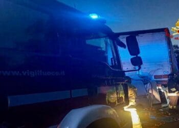 Sicilia. Scontro tra due mezzi sull’A18: un morto, Polstrada ancora sul posto – FOTO