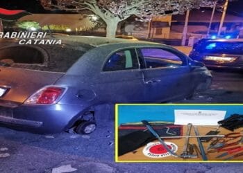 Catania. Smonta pezzi di auto e si nasconde tra le auto: arrestato 31enne