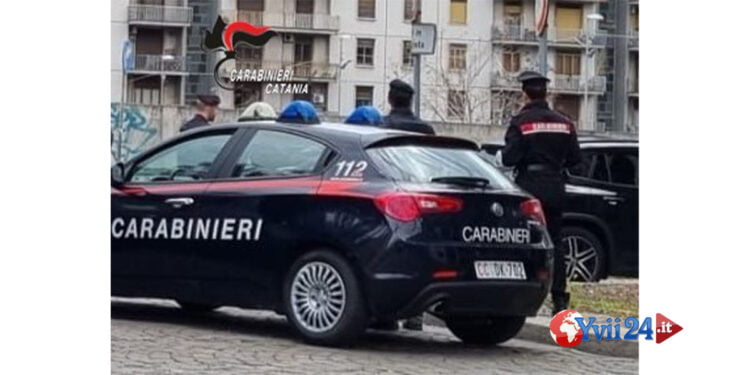 Catania. Aggredisce la compagna per prenderle le chiavi dell’auto