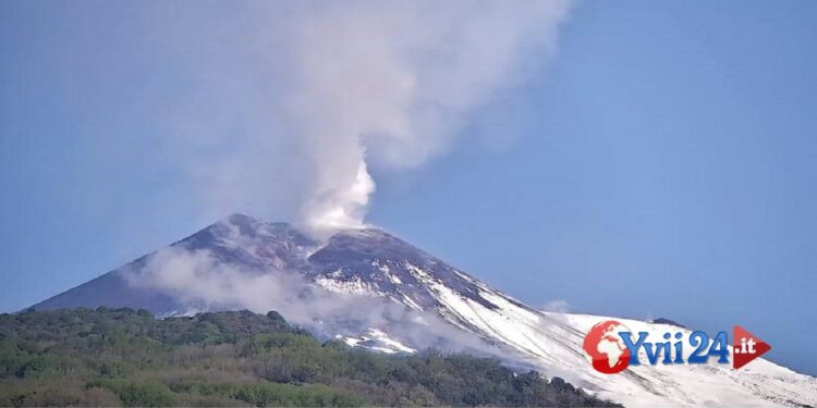 Etna. Riprende attività al Cratere di Sud-Est