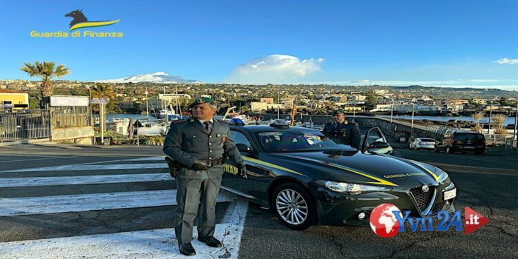 Catania. Guardia di Finanza in diversi quartieri: sequestrata droga