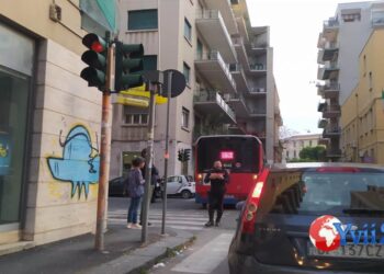 Catania. Scontro fra due auto in via Asiago: strada interdetta