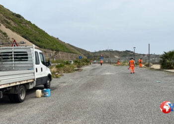 Messina. Pulizia e scerbatura della Panoramica