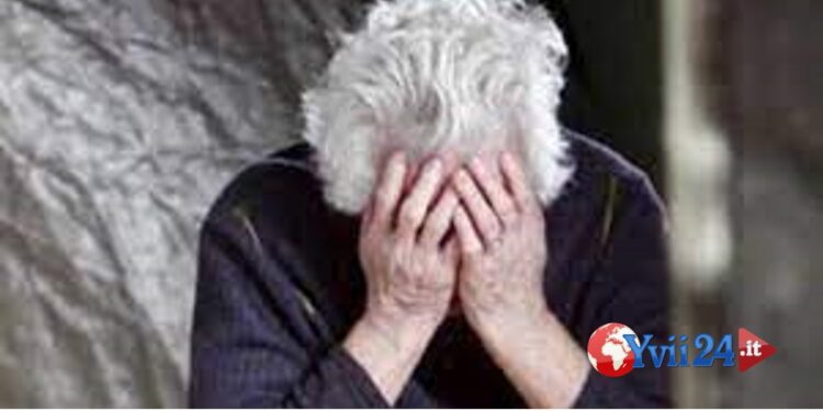 Prov. Catania. Aggredisce la nonna per i soldi, arrestato 19enne