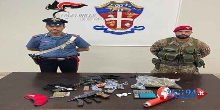 Biancavilla. Armi e droga nel solaio del terrazzo: in manette 25enne