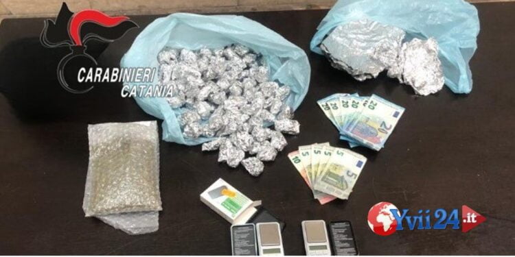 Paternò. Spaccia ai domiciliari, in carcere 29enne