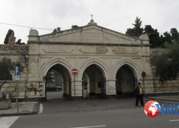 Catania. Muore madre e minaccia sorella per l’eredità: ai domiciliari