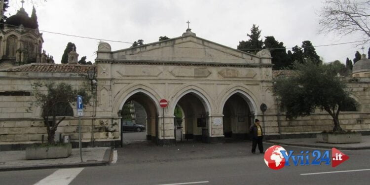 Catania. Muore madre e minaccia sorella per l’eredità: ai domiciliari