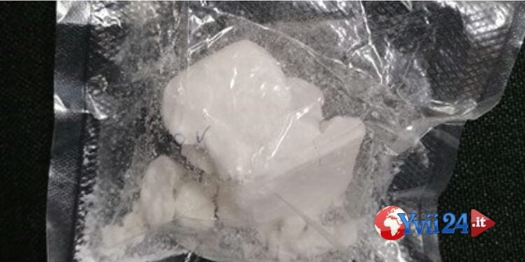 Prov. Catania. Trovato con la droga negli slip, arrestato 42enne