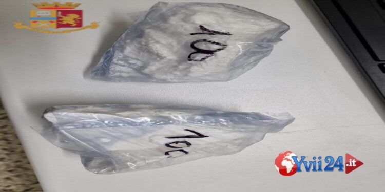 Catania. Polizia lo becca con cocaina in auto: arrestato 45enne