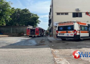 Catania. Fuoco in una casa di riposo: un anziano in ospedale