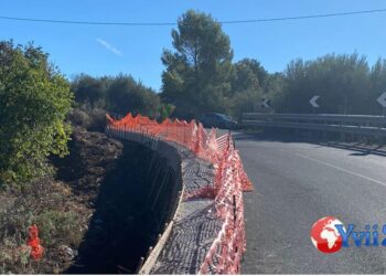 Belpasso. Impatto tra auto e mezzo pesante, Municipale sul posto