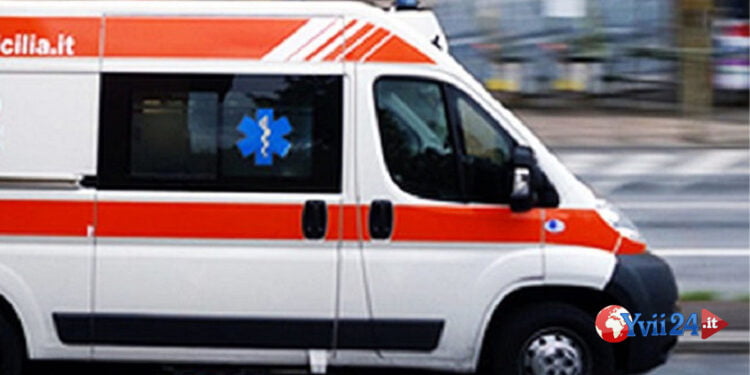 Sicilia. Donna si aggrava e muore dopo 4 ore in barella