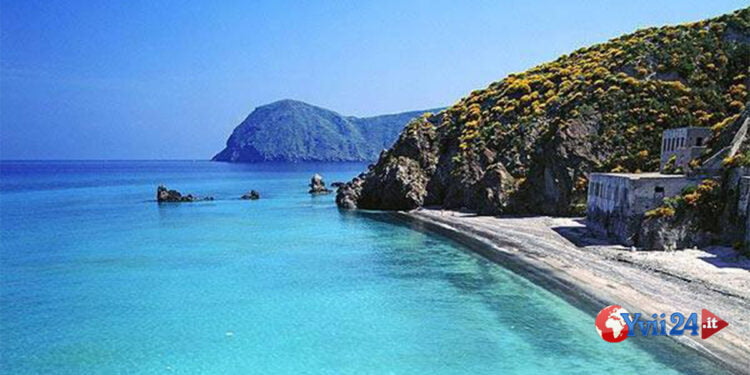 Sicilia. Incidente tra aliscafo e barca a vela
