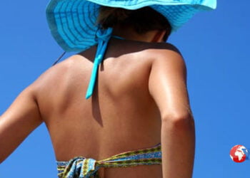 Sicilia. Vietato girare in costume o a torso nudo
