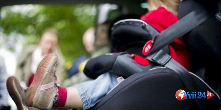 Dispositivi anti abbandono salva bambini. Come funzionano? Cosa dice la legge?