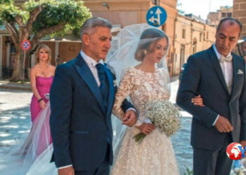 Sicilia. Fu scambiata in culla. Ad accompagnarla all’altare i due papà