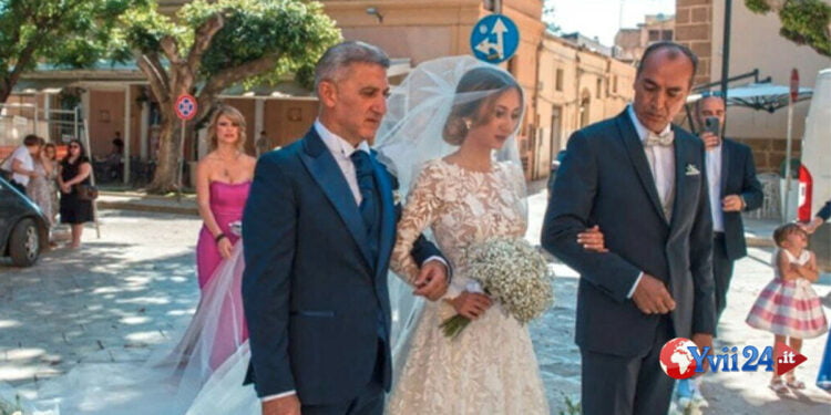 Sicilia. Fu scambiata in culla. Ad accompagnarla all’altare i due papà