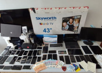 Catania. Ruba cellulare e tenta estorsione per restituirlo: arrestato