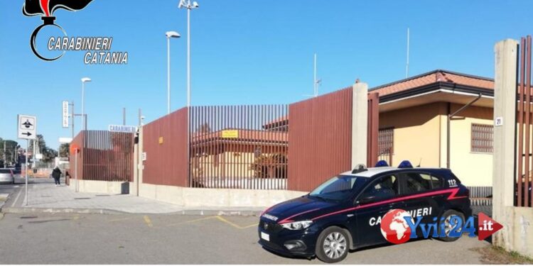 Prov. Catania. Rubano in un’abitazione, un arresto e una denuncia