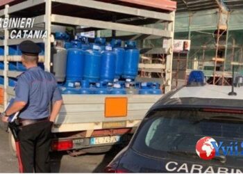 Catania. Bombole in quantitativo alto, denunciata titolare 44enne
