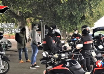 Catania. Controlli dei CC per la sicurezza sui motocicli